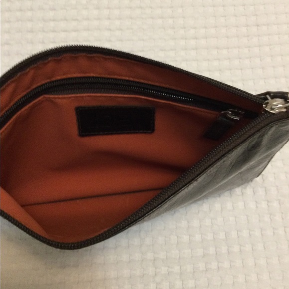Leather zip pouch - Picture 2 of 2